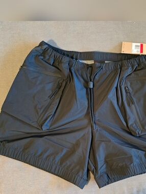 Black Athletic Drawstring Shorts with Zipper Pockets